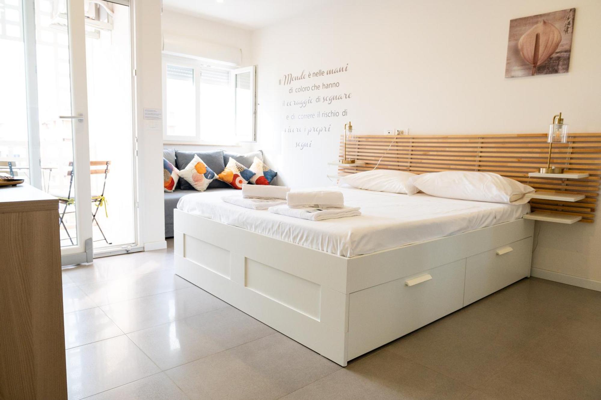 Monolocale Con Terrazza E Cucina Apartamento Lignano Sabbiadoro Exterior foto